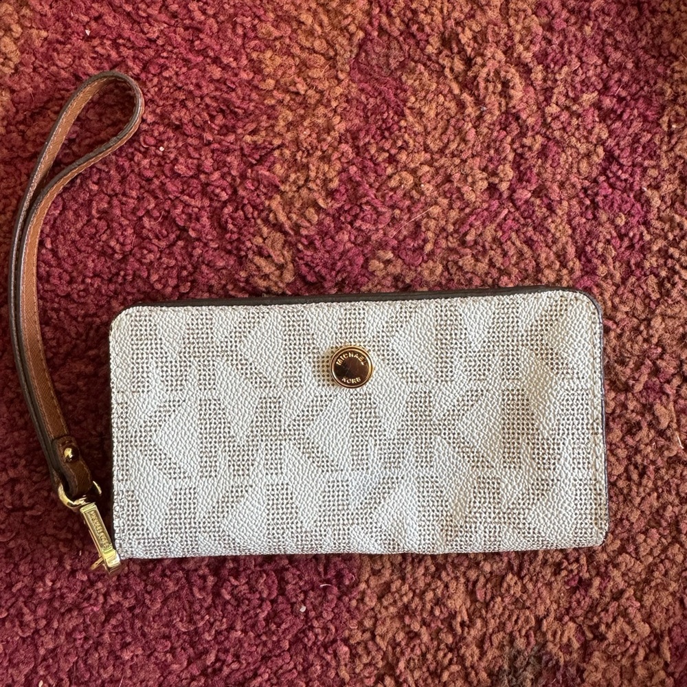 Michael Kors wallet